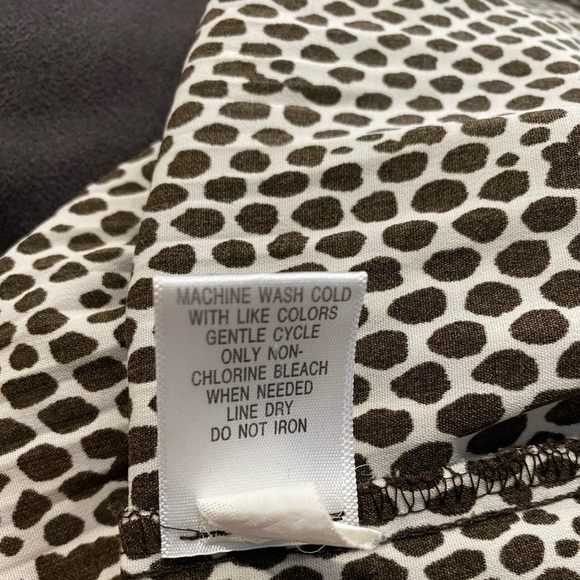 Apt 9 Button Up Blouse - Picture 6 of 8